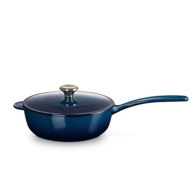 Sauteuse, view 2